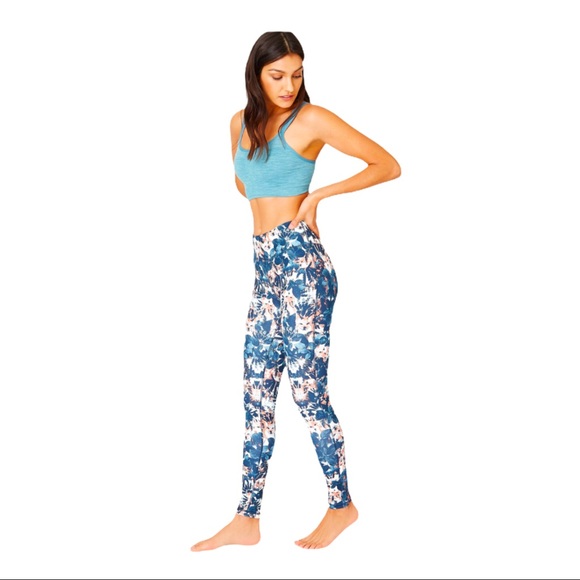 camo exercise leggings